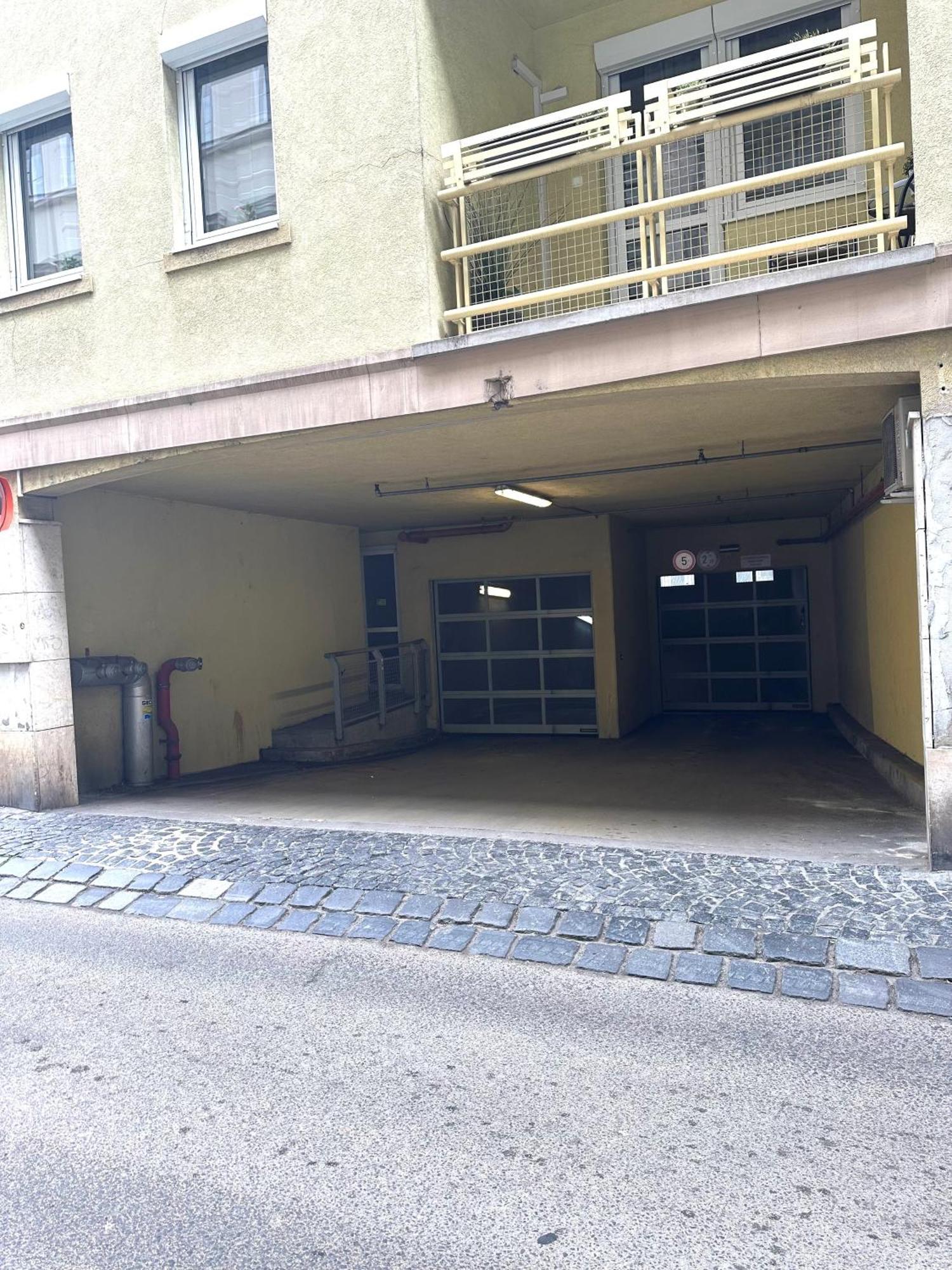 Peony Hollo Apartment - Free Garage Under The House, Budapest